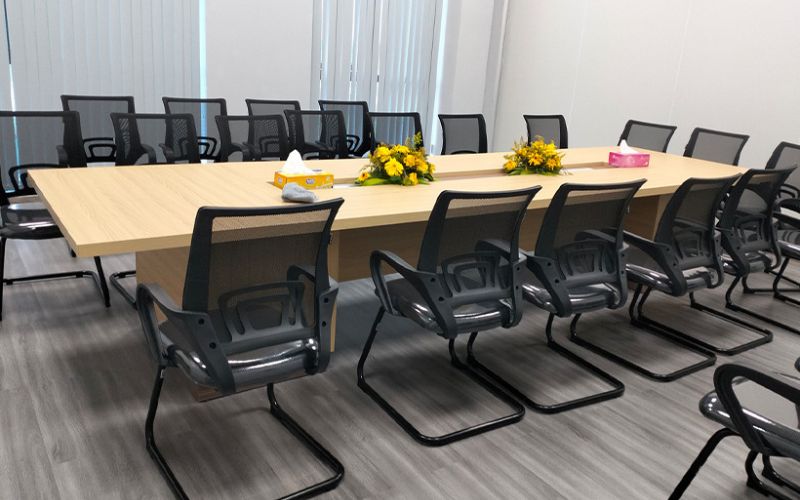 Chọn ghế đồng bộ với phong cách nội thất